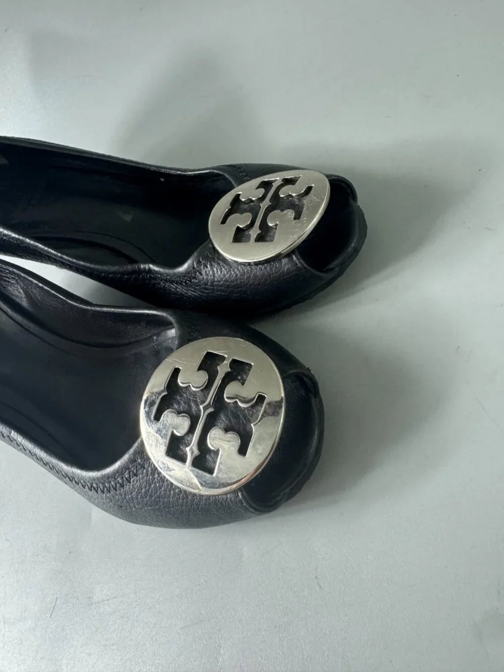 TORY BURCH Sally 2 Peep Toe Wedge Pump Size 6 1/2